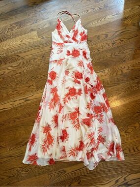 Astr the Label Floral Red and White V-Neck Maxi Dress, small